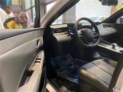 بی وای دی Qin Plus